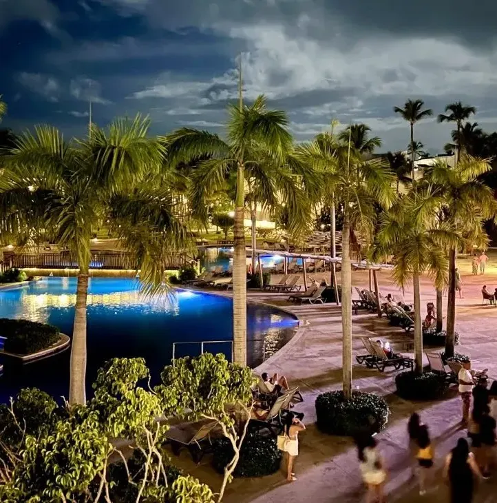 Occidental-Punta-Cana-review-header-Discovering-Stays-12-scaled
