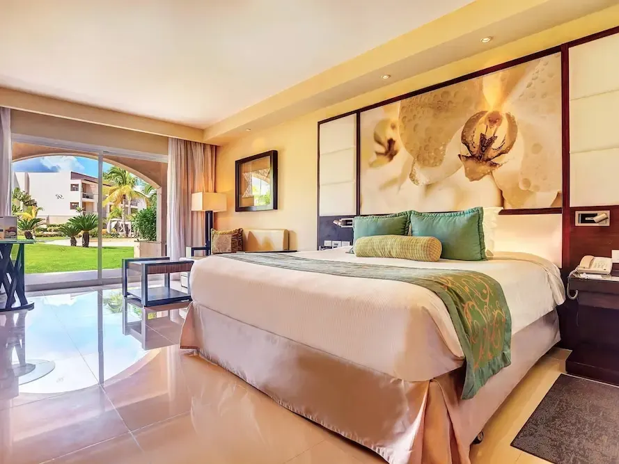 Hideaway at Royalton Punta Cana · Room category: Luxury Room — photo supplied by the resort
