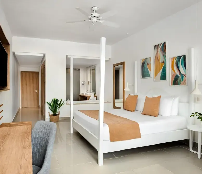 Sun Club Superior Ocean View King at Sunscape Dominicus La Romana — photo supplied by the resort