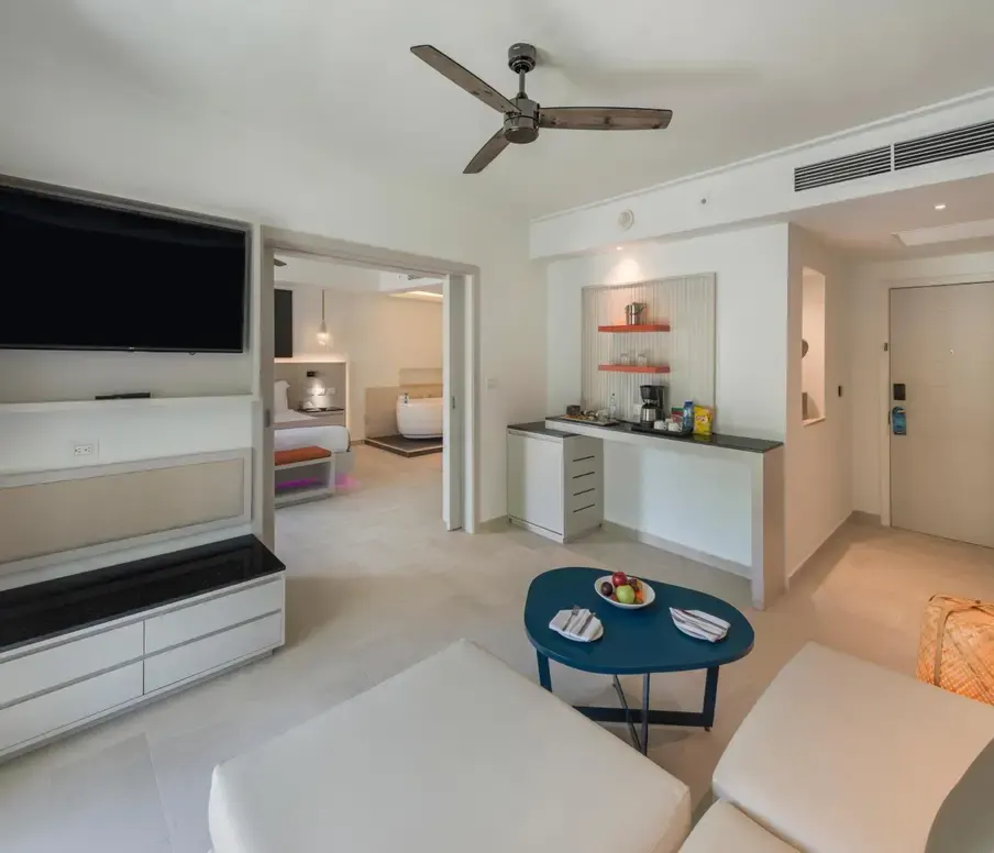 Luxury Presidential one bedroom suite Diamond Club at Royalton CHIC Punta Cana — photo supplied by the resort