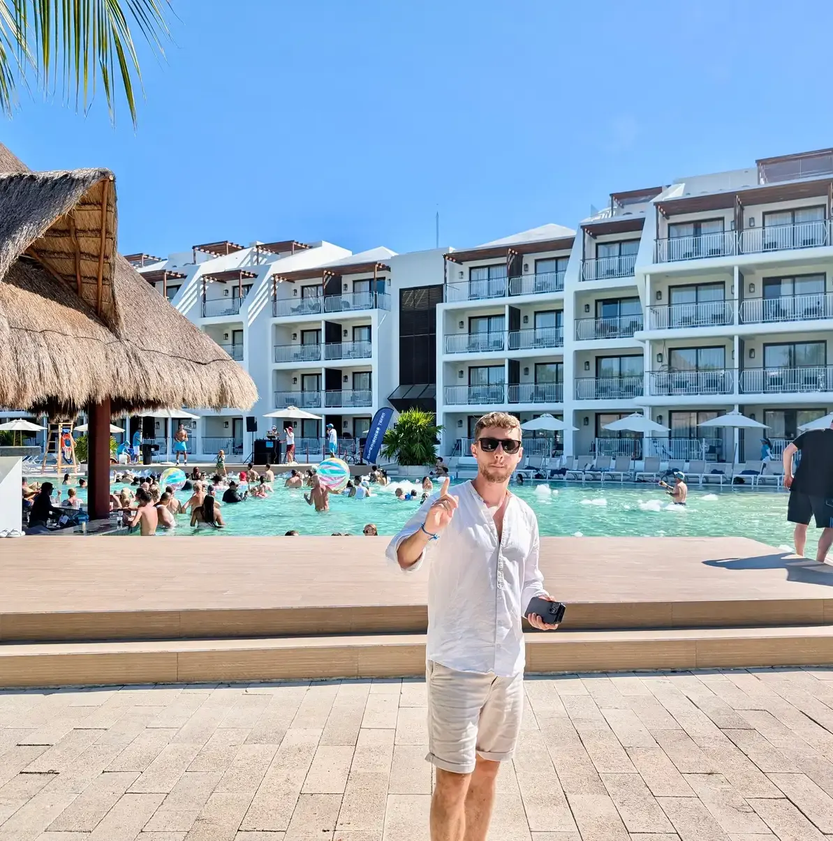 Oceans Riviera - pool