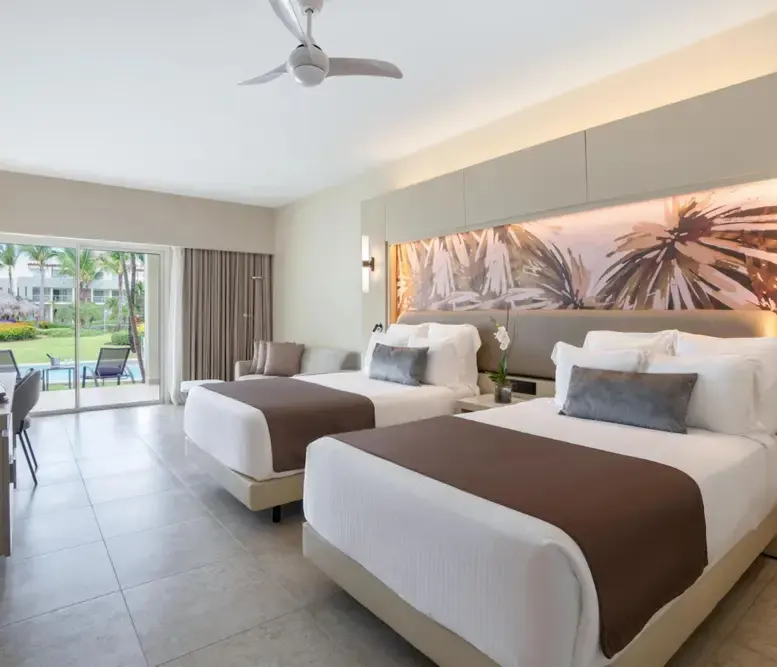 The Xhale Club Junior Suite Swim-up. — photo supplied by the resort