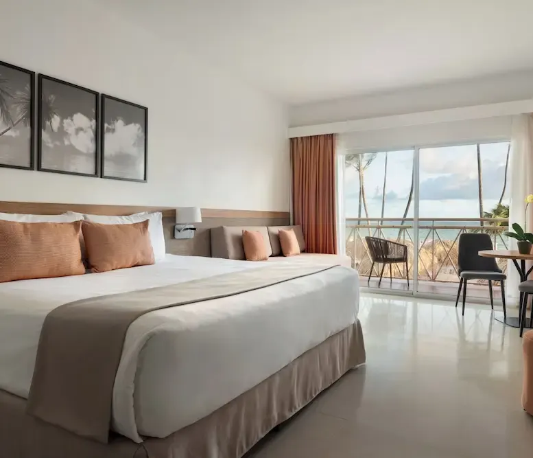 Sun Club Jr. Suite Ocean Front- Adults Only King at Sunscape Coco Punta Cana — photo supplied by the resort
