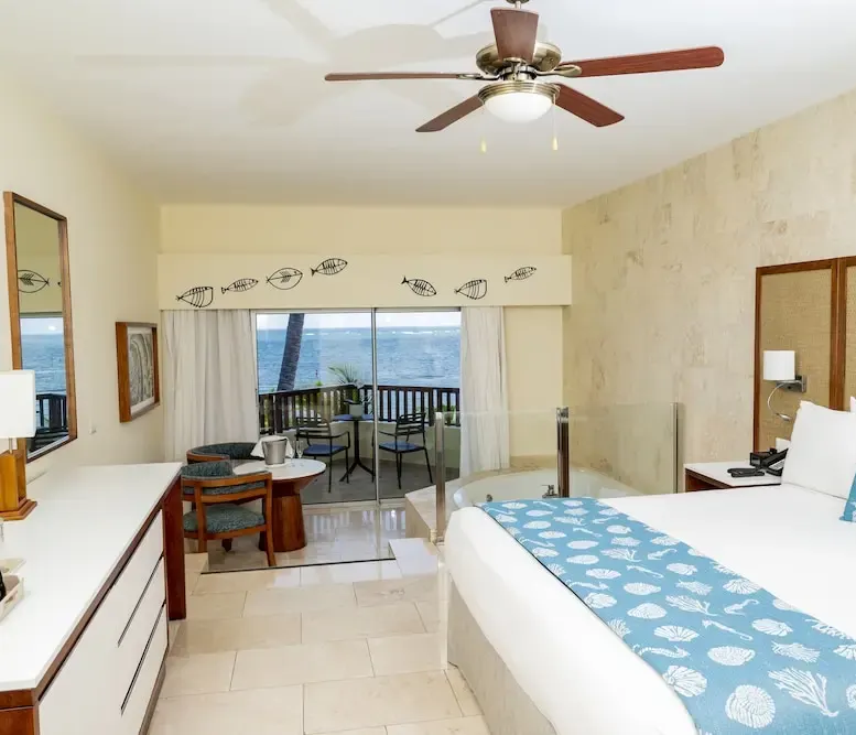 Junior Suite Premium Ocean Front with Jacuzzi at Impressive Premium Punta Cana — photo supplied by the resort