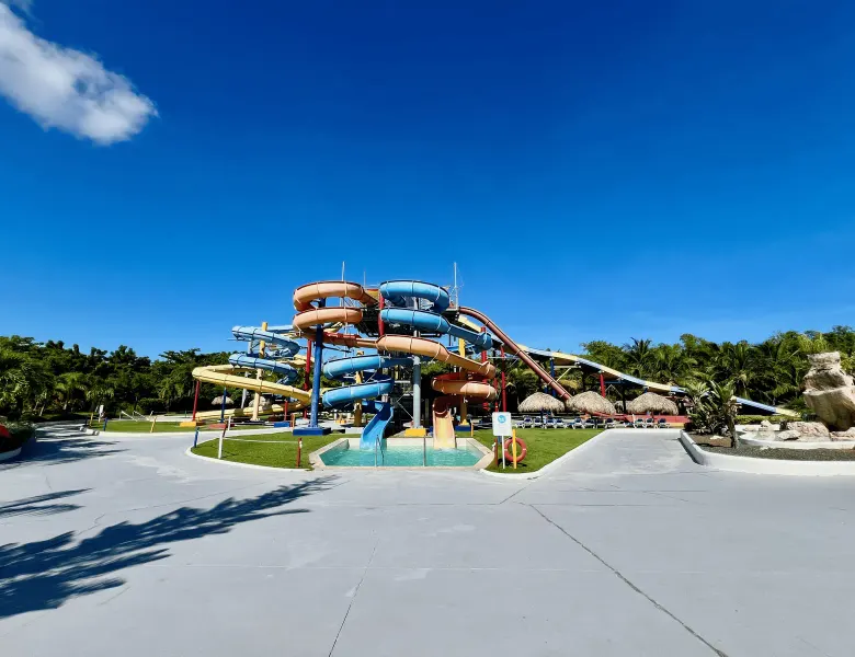 Grand Sirenis water park
