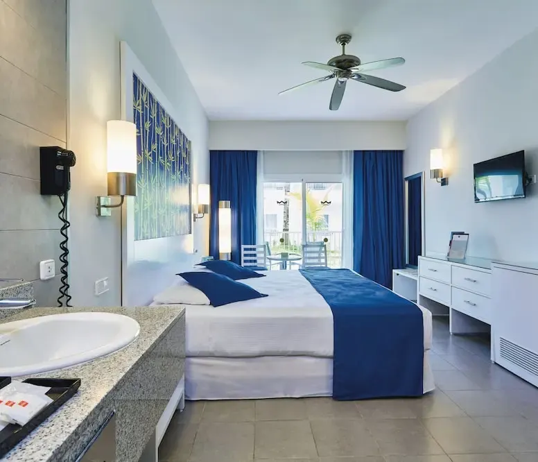 Deluxe Room (U) at Riu Bambu — photo supplied by the resort