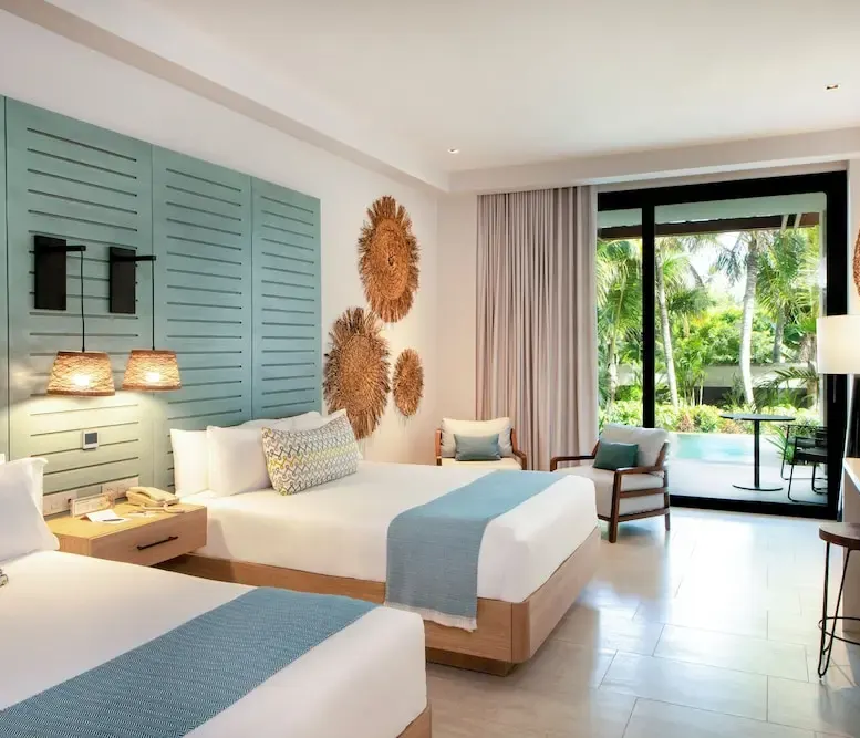Resort Queen - Swim Up Junior Suite at Lopesan Costa Bavaro Resort, Spa & Casino — photo supplied by the resort