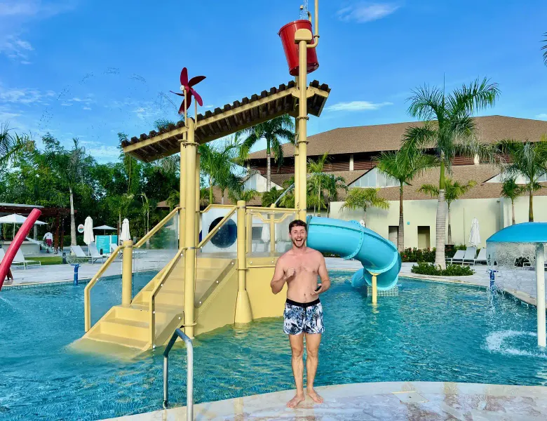 Smaller slides and splash zone