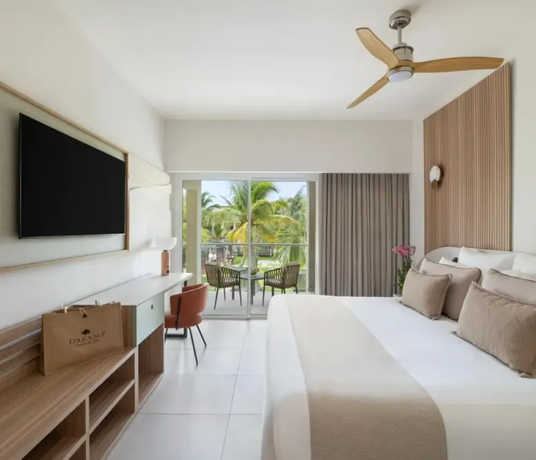 Preferred Club Premium Suite Garden View King at Dreams Royal Beach Punta Cana — photo supplied by the resort
