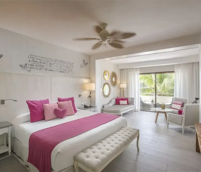 Privileged Romance Deluxe Junior Suite at Catalonia Royal Bávaro Adults Only — photo supplied by the resort