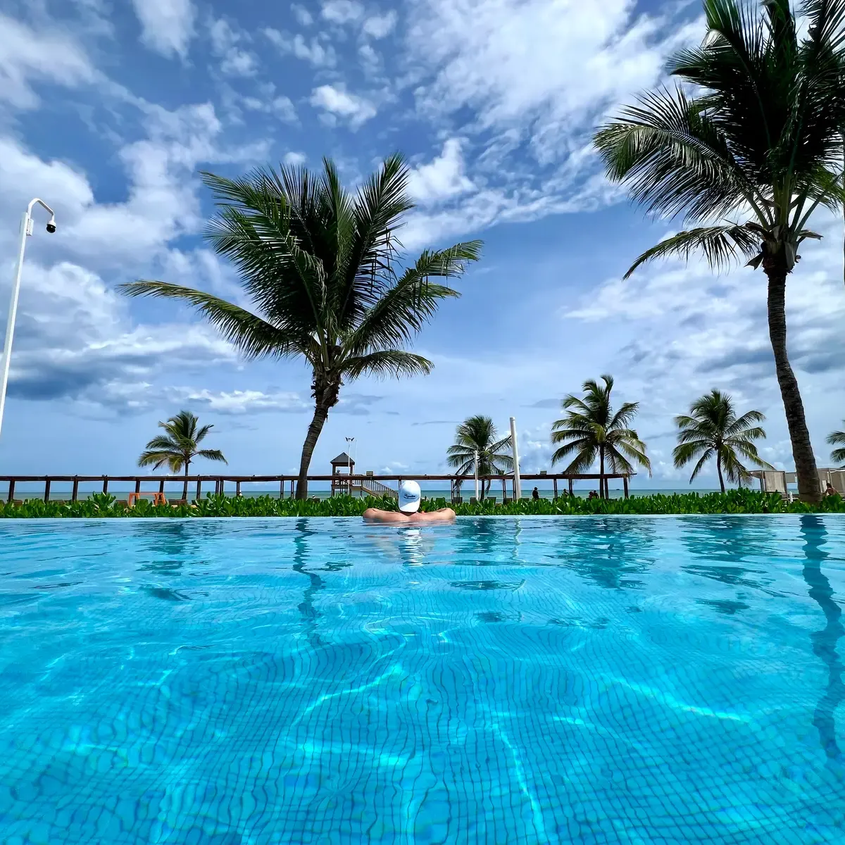 Nickelodeon Punta Cana - infinity pool