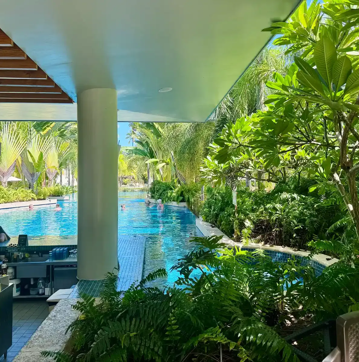 Dreams Royal Punta Cana - restaurant and pool