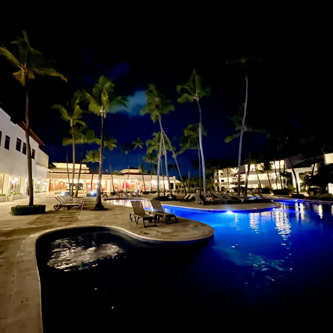 Occidental Punta Cana — pool