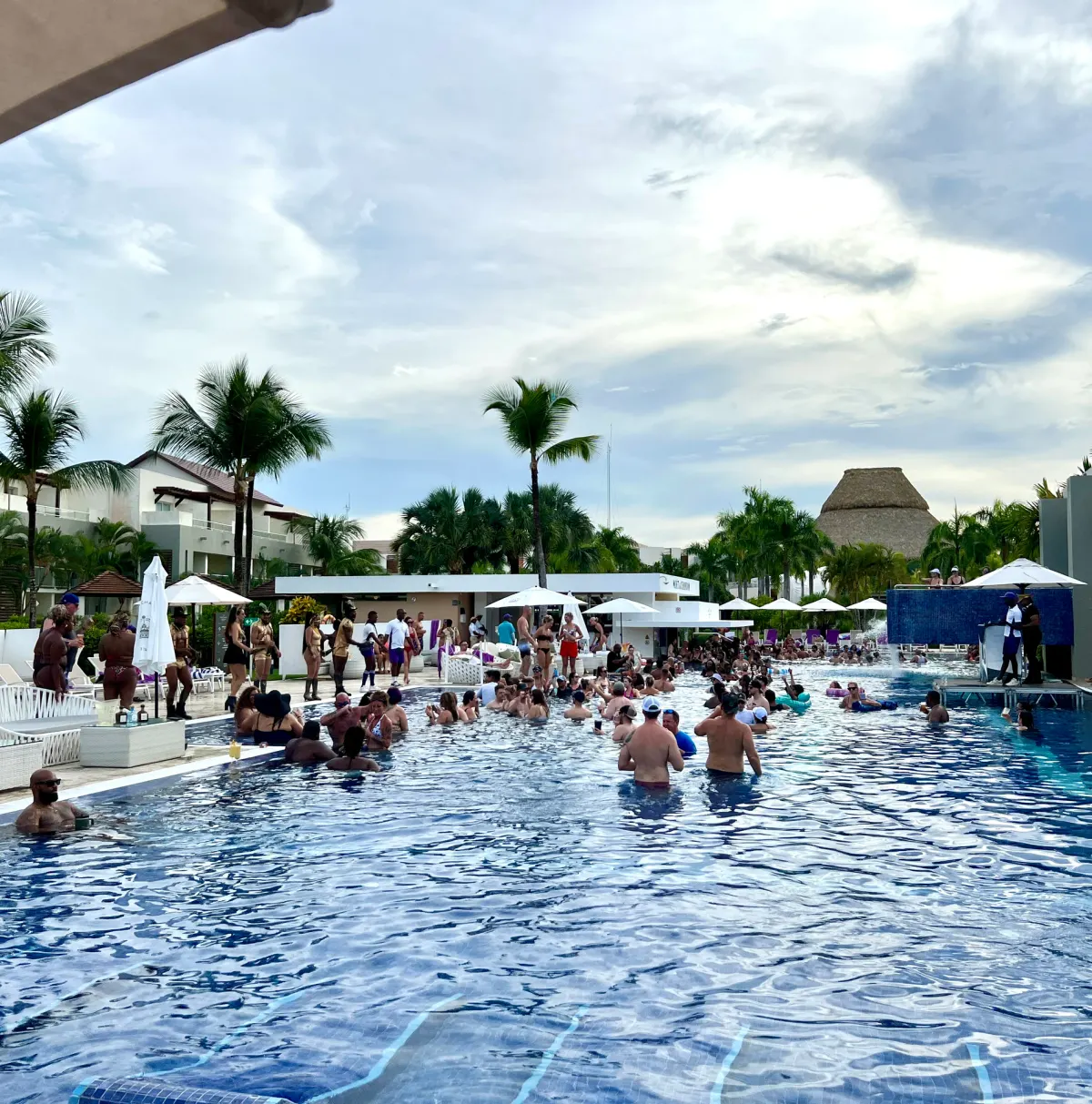 Main pool, Saturday